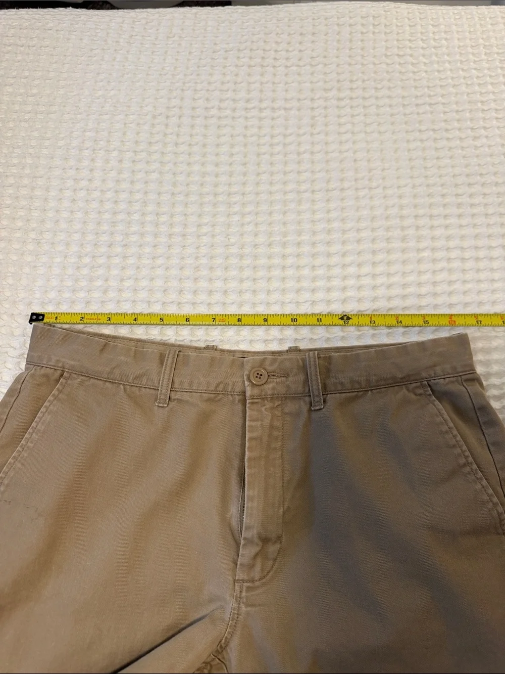 J. Crew Men's Chinos “The Sutton” in Khaki 32 x 34 straight fit vintage EUC